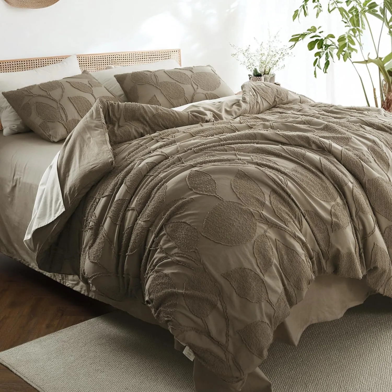 Boho Duvet Cover Set Twin/Twin XL Size - 1 Duvet Cover with 1 Pillow Sham, 2 Pieces Bedding Set with 8 Corner Ties, 7 Buttons, Soft Shabby Chic Leaf Jacquard Duvet Covers (Brown, 68"x90")