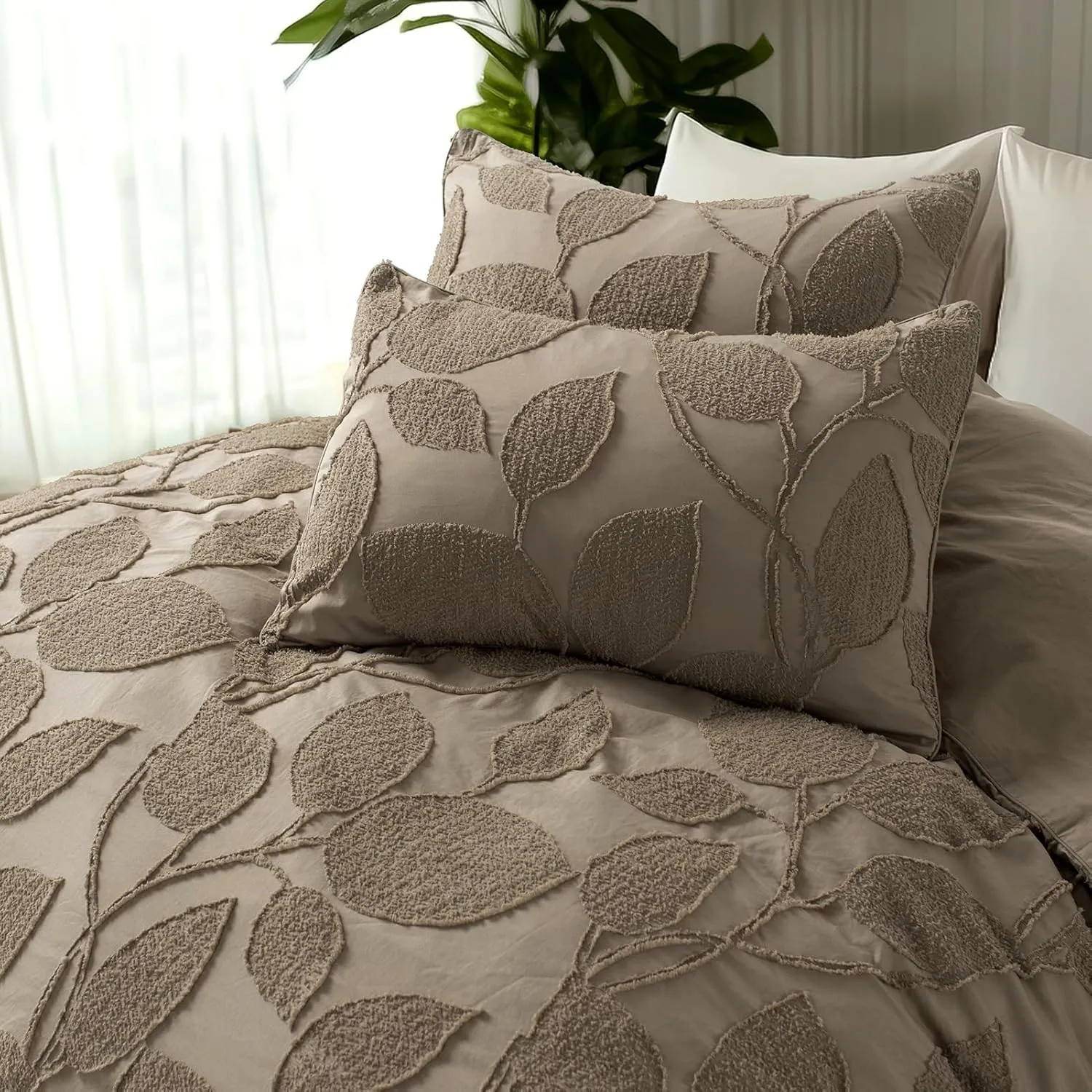 Boho Duvet Cover Set Twin/Twin XL Size - 1 Duvet Cover with 1 Pillow Sham, 2 Pieces Bedding Set with 8 Corner Ties, 7 Buttons, Soft Shabby Chic Leaf Jacquard Duvet Covers (Brown, 68"x90")