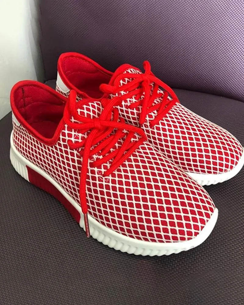 Breathable sneakers