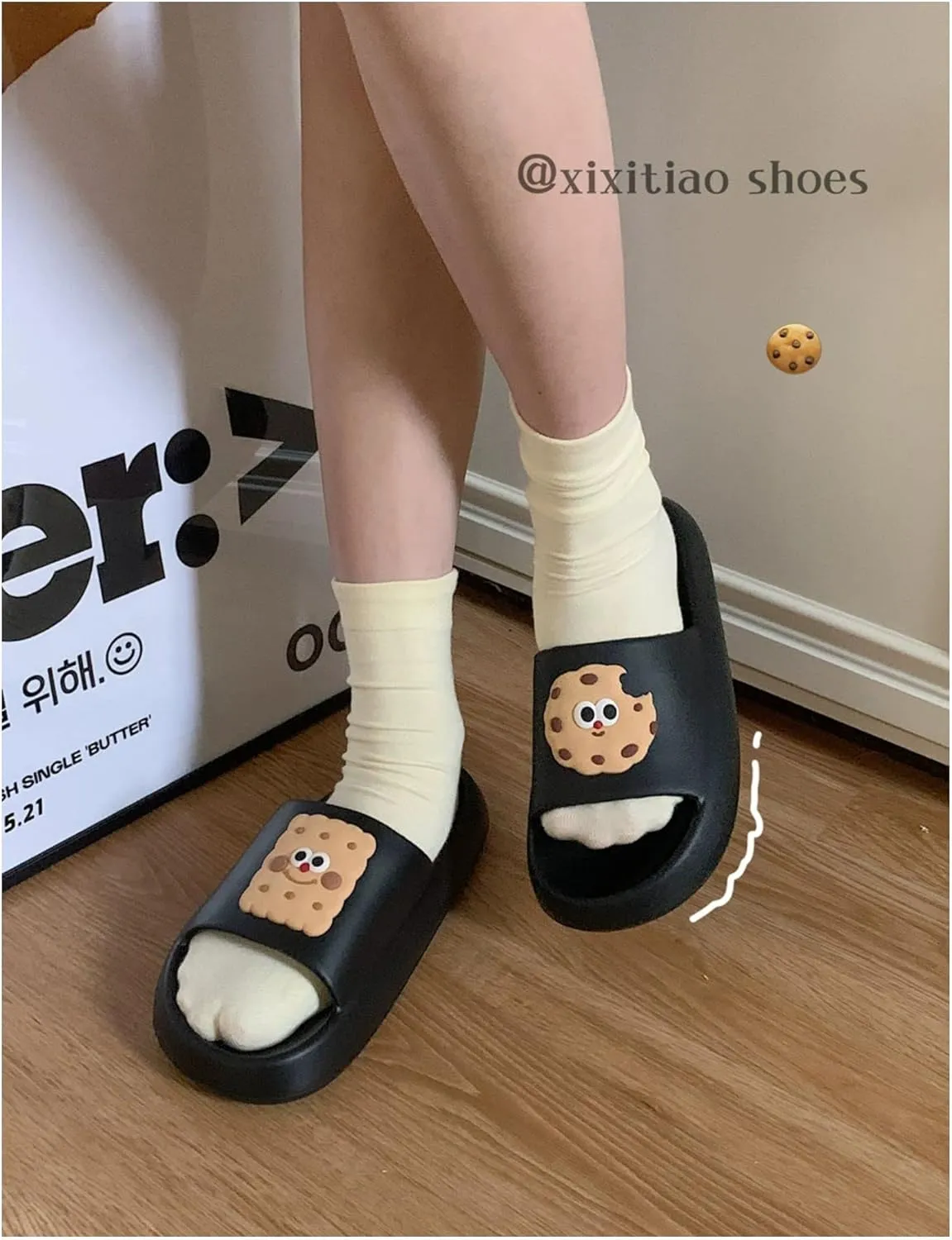 CEINOM Cute Biscuit Pillow slipper cloud slides Cloud Slippers for Women Indoor Outdoor Platform Shoes home house slippers