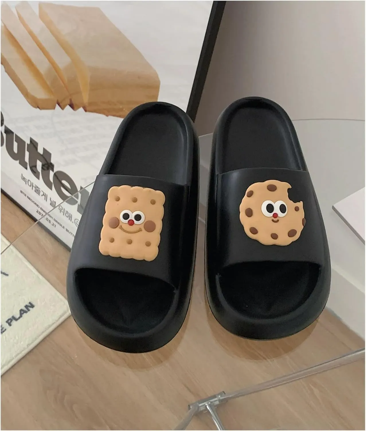 CEINOM Cute Biscuit Pillow slipper cloud slides Cloud Slippers for Women Indoor Outdoor Platform Shoes home house slippers