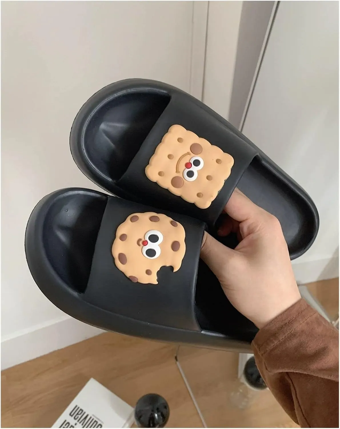 CEINOM Cute Biscuit Pillow slipper cloud slides Cloud Slippers for Women Indoor Outdoor Platform Shoes home house slippers