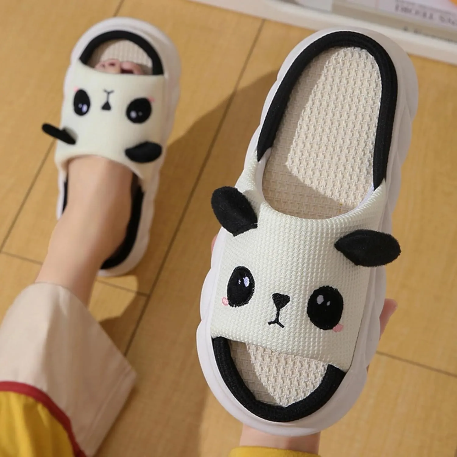 Cute Panda House Slippers Cartoon Indoor Breathable Linen Couple Home Slides Winter Warm Plush Cozy Cotton Shoes Thick Soled Comfy Bedroom Slipper