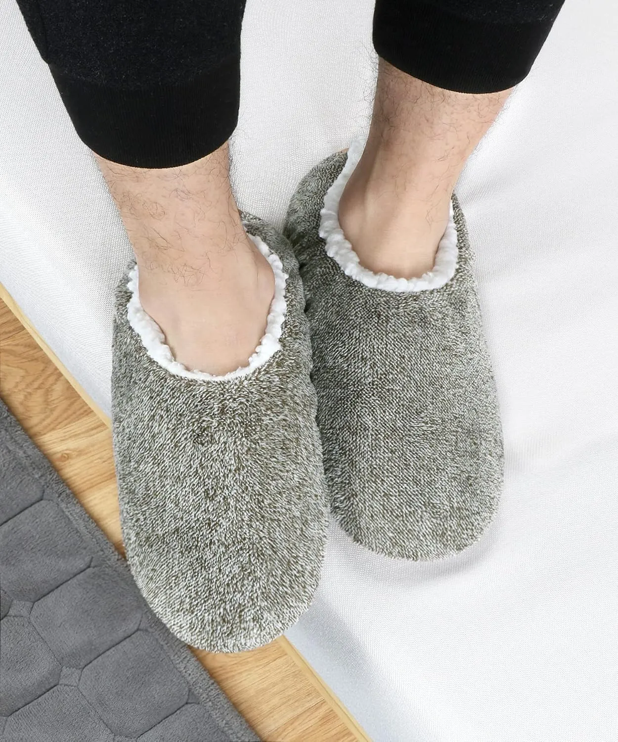 DICUIRD Mens Soft Soles Slipper Socks With Grippers, Cozy&Warm Sherpa Lining Slippers With Non Skid Bottoms, Fuzzy House Slippers