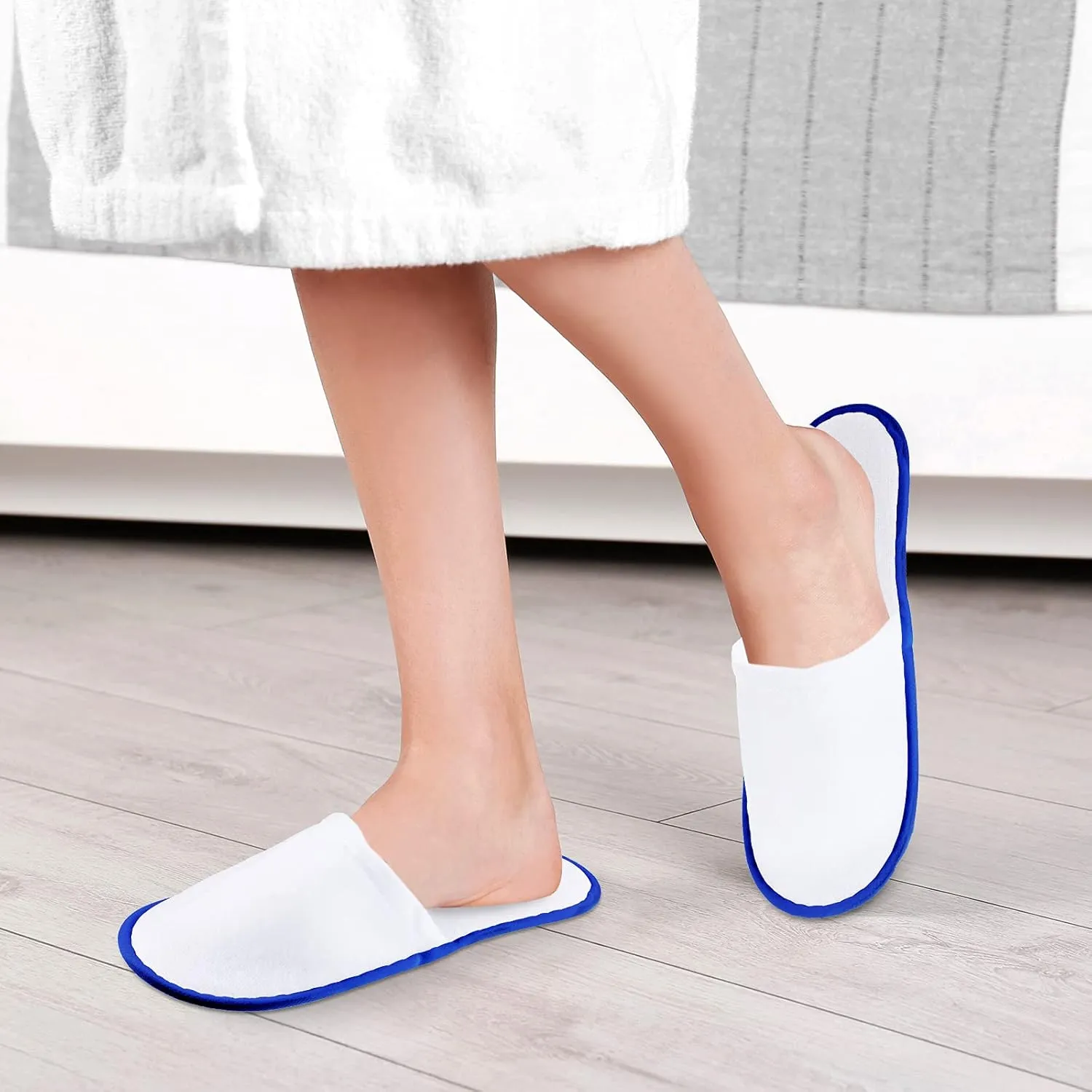 Geyoga 30 Pairs Disposable Spa Slippers for Guest Non Slip House Hotel Closed Toe Indoor Slipper for Men Women Home Wedding Travel, 2 Size