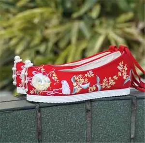 Hcclijo Hanfu Shoes Women Chinese Traditional Ancient Inside Heighten Flat Shoes Embroidery Shoes Wedding Hanfu Shoes for Women