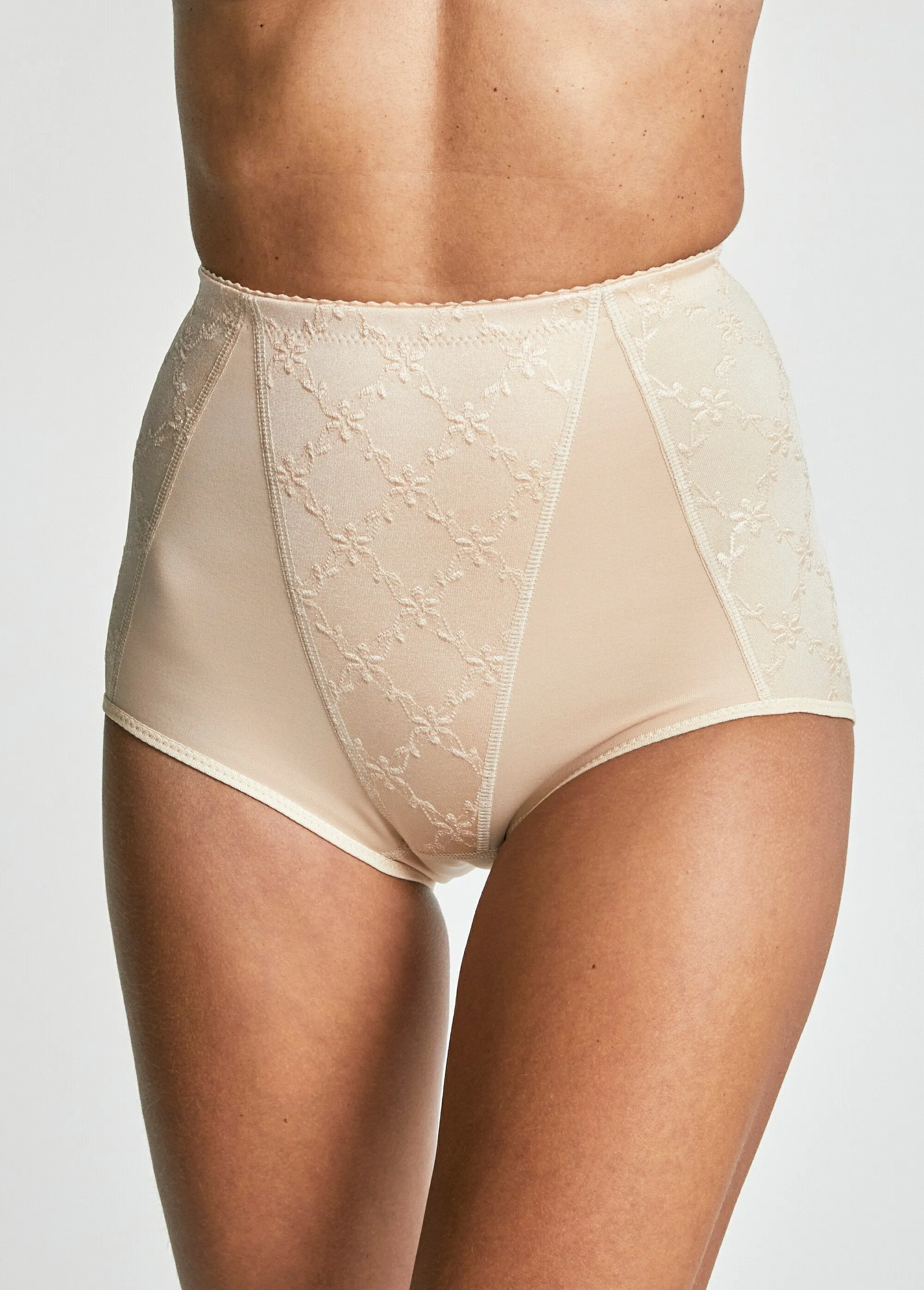 High waisted panty girdle, flat stomach