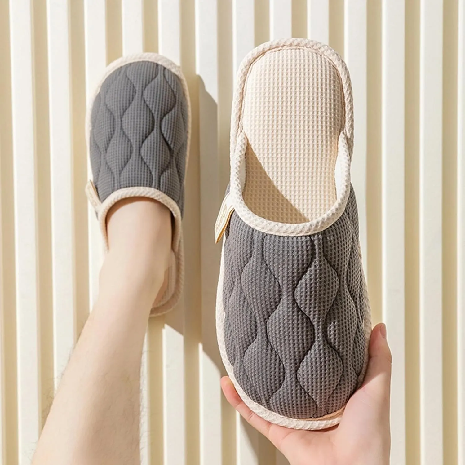 Linen House Slippers Couple Indoor Lightweight Home Slippers Soft Sole Bedroom Slippers Shoes Non-Slip Plush Cotton Autumn Slippers Slides Winter Warm Slippers for Women Men