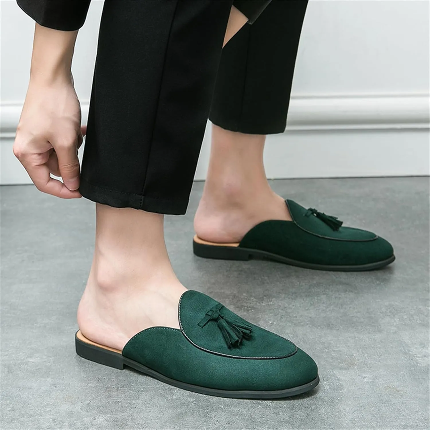 Men's Suede Tassels Slip On Mules Clog Slippers Casual Round Toe Backless Flat Dress Loafers for Formal Walking Wedding Business