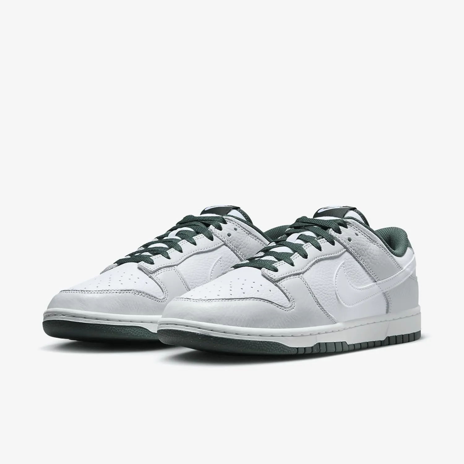 Nike Men's Sneaker