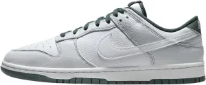 Nike Men's Sneaker