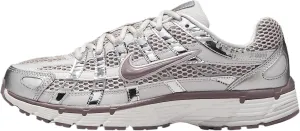 Nike Women's Sneaker