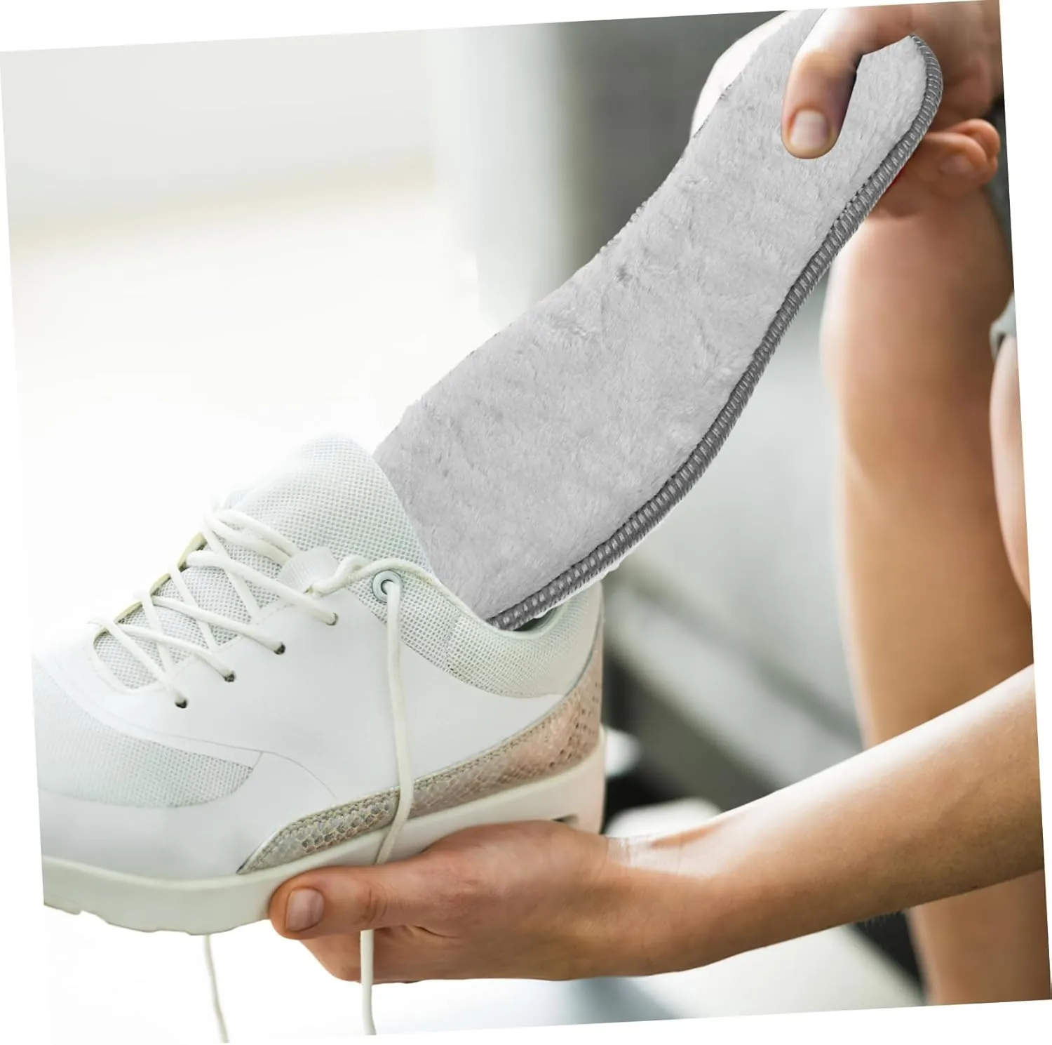 Thermal Insoles for Women Warm Cushioned 4 Pairs of Winter Slippers Inserts Non-Slip Sole Pads