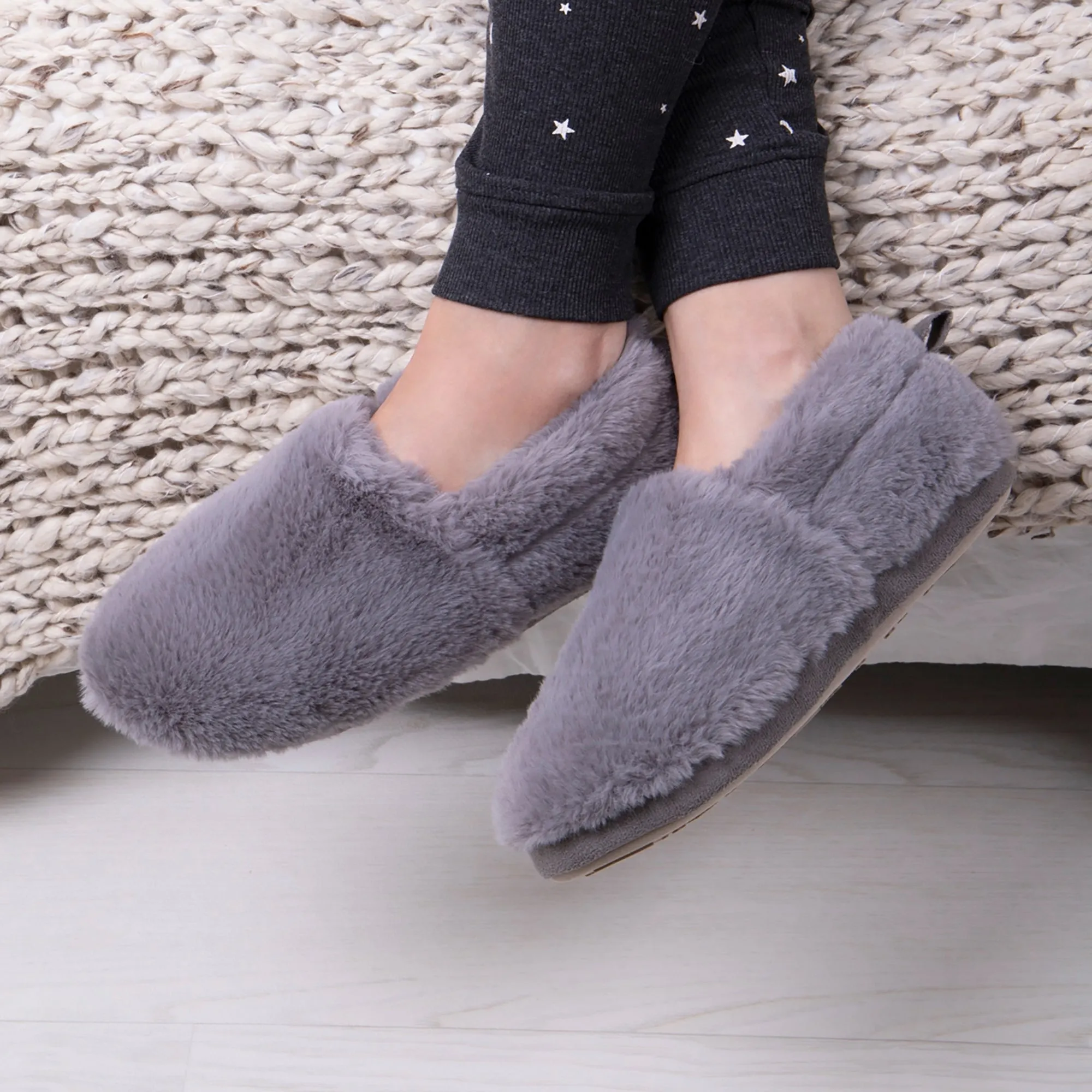 Totes Isotoner FAUX FUR Womens Back Slippers Grey