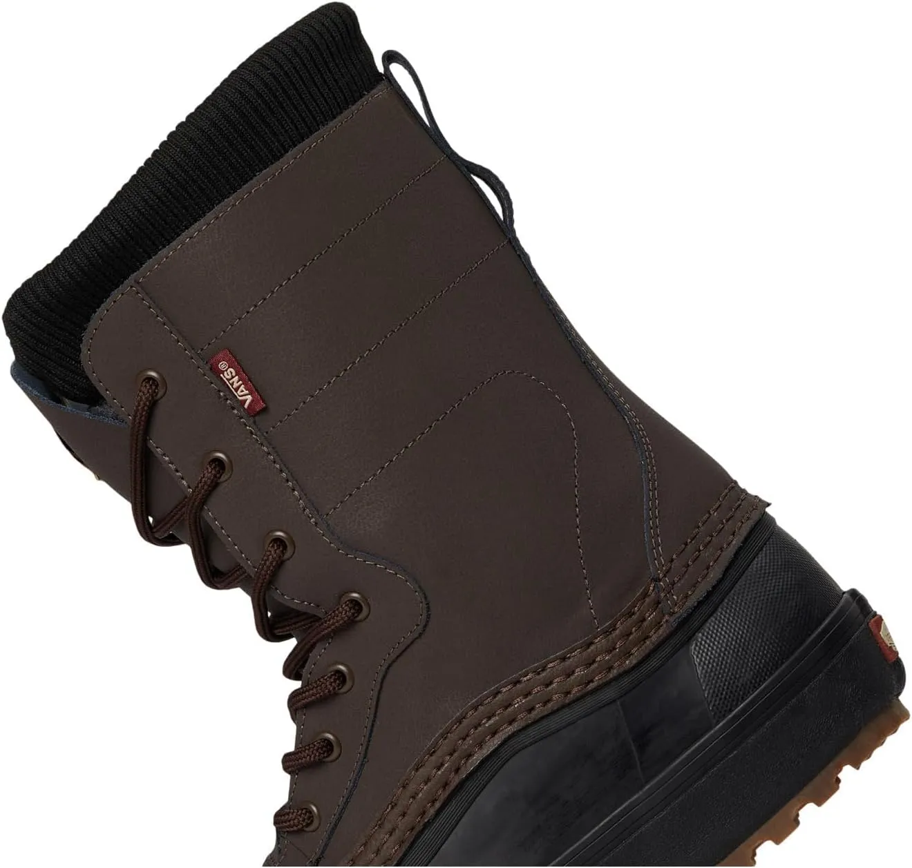 Vans Women's U MTE Standard Zip Waterproof Snow Shoe