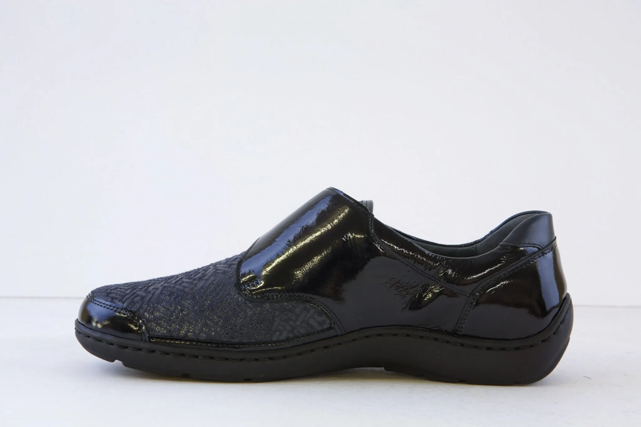 WALDLAUFER - 496H31 327 HENNI-FLAT VELCRO SHOE H WIDTH - NAVY PATENT
