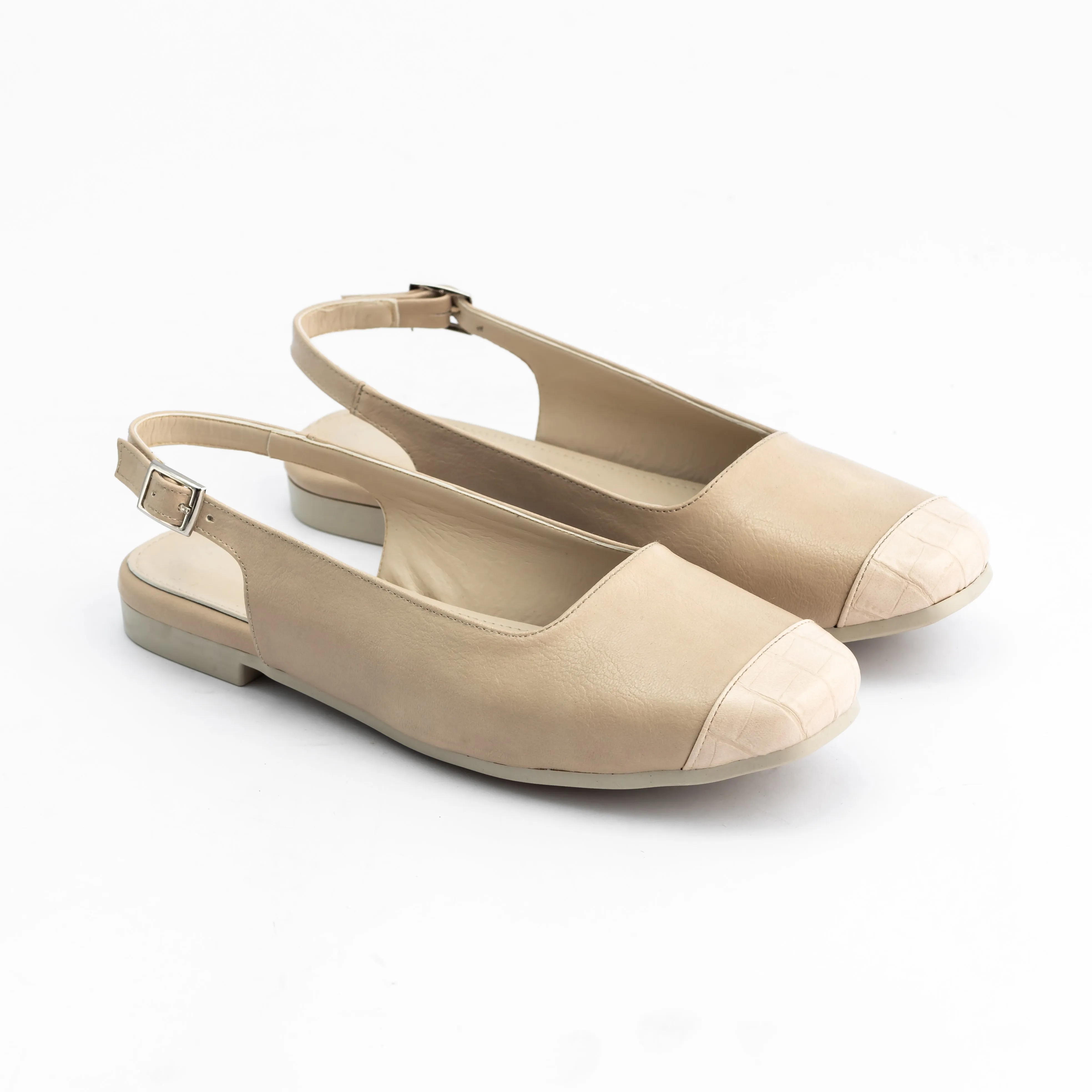 Women Beige Round Flat Sandal