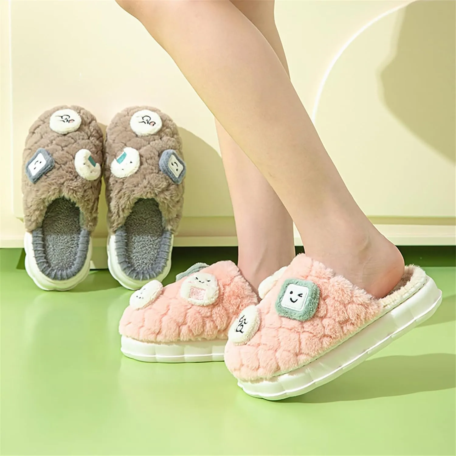 Womens Fuzzy Warm Slipper, Girls Cute Anti-Skid Foam Comfy Cozy Plush House Slippers for Indoor Outdoor